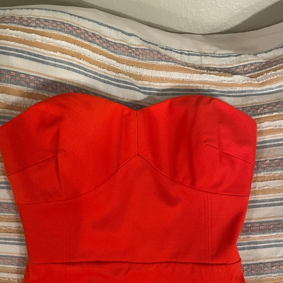 Ted Baker London Dry Cleaned Dress. Size 1 but fits like a 0. - Picture 2 of 10